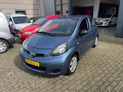 Toyota Aygo 1.0-12V Access zeer nette auto