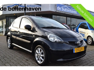 Toyota Aygo 1.0-12V Lederen interieur Zeer Nette (bj 2008)