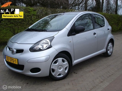 Toyota Aygo 1.0-12V Now (Bj 2011) Trekhaak 5-Drs Plaatje