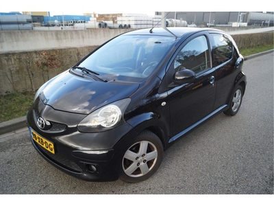 Toyota Aygo 1.0-12V Sport Airco Lm-velgen (bj 2007)