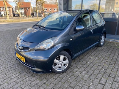 Toyota Aygo 1.0 12V SPORT UITVOERING /AIRCO/ 5- DEURS/