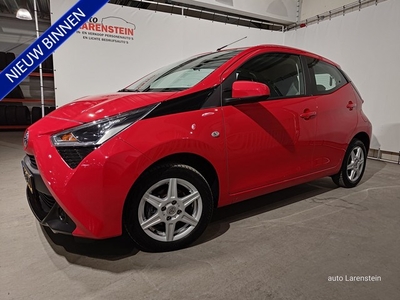 Toyota Aygo 1.0 VVT-i 72pk X-play 5 Drs 53kw A.Camera /