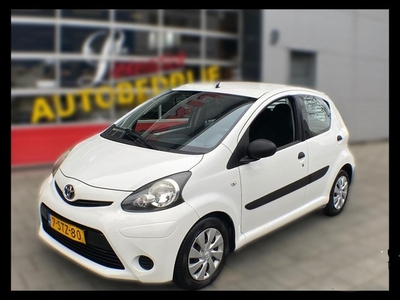 Toyota Aygo 1.0 VVT-i Now 5Drs - Navigatie - Apple CarPlay