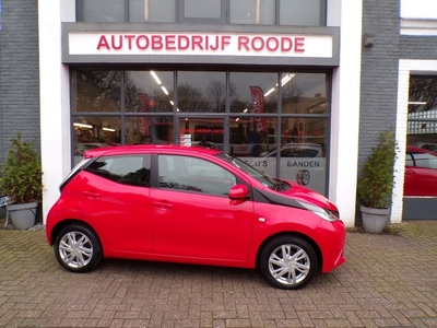 Toyota Aygo 1.0 VVT-i x 5-Drs AIRCO,CAMERA,NIEUWE APK !!