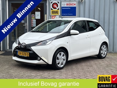 Toyota Aygo 1.0 VVT-i x-nav NAVIGATIE AIRCO