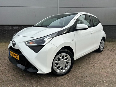 Toyota Aygo 1.0 VVT-i x-play Automaat X-Shift Apple Car Play