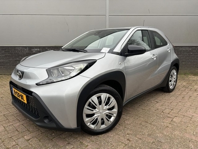 Toyota Aygo X 1.0 VVT-i MT play Apple Car Play (bj 2022)