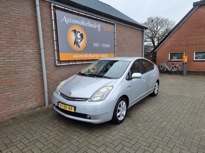 Toyota Prius 1.5 VVT-i Tech Edition