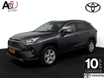 Toyota RAV4 2.5 Hybrid AWD Active | Trekhaak | 1650 kg trekgewicht | Camera | Cruise Control | Stoelverwarming voor | Climate Control | Parkeersensoren voor + achter |