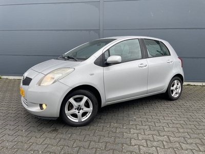 Toyota Yaris 1.0 VVTi bouwjaar 2008 airco / lm velgen /