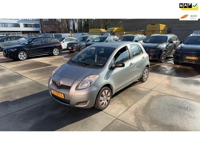 Toyota Yaris 1.3 VVTi 101pk 5-deurs Airco 2e eigenaar