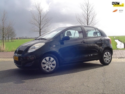 Toyota Yaris 1.3 VVTi Comfort / Airco / NAP / Centrale