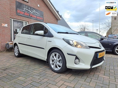 Toyota Yaris 1.5 Full Hybrid Dynamic zeer netjes! 2de