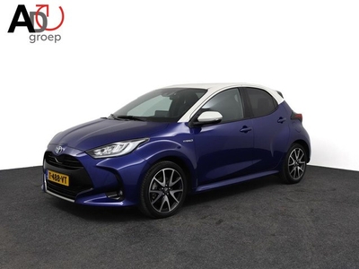 Toyota Yaris 1.5 Hybrid Executive Two-Tone Apple