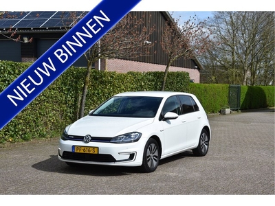 Volkswagen e-Golf in Topstaat! Navi ECC garantie NAP