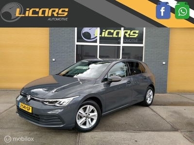 Volkswagen Golf 1.0 TSI Life Carplay/stoelverwarming/all