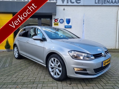 Volkswagen Golf 1.2 TSI AUT. Business Edition + Camera +