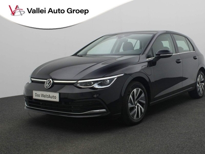 Volkswagen Golf 1.4 204PK DSG eHybrid Style | Standkachel | ACC | Leder/alcantara | Parkeersensoren | Stuur-/stoelverwarming