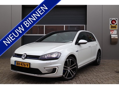 Volkswagen Golf 1.4 TSI GTE Leder, Panodak!