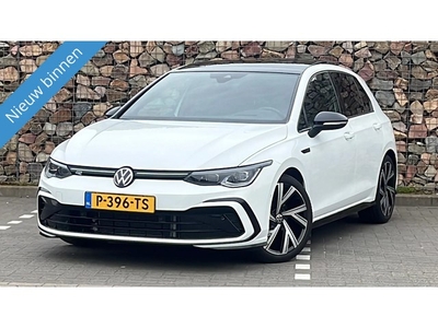 Volkswagen Golf 1.5 eTSI R-Line (bj 2021, automaat)