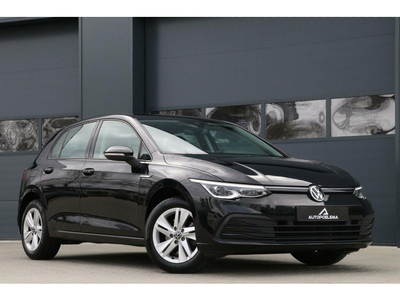 Volkswagen Golf 1.5 TSI 131PK Highline Business Carplay VirtualDash Stuurwielverw Pdc Lmv Nw model Led BJ2020