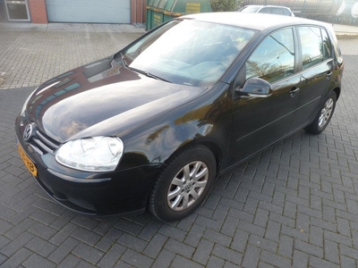 Volkswagen Golf 1.6 Optive 4