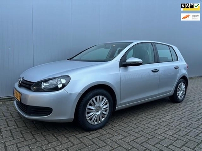 Volkswagen Golf 1.6 Trendline