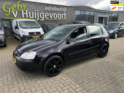 Volkswagen Golf 1.6 Trendline AIRCO