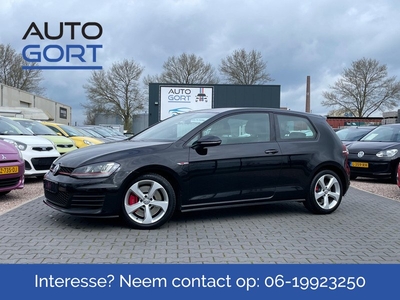 Volkswagen Golf 2.0 TSI GTI Performance | Leder | Dealer onderhouden | Xenon | LED | Navi