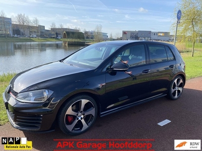 Volkswagen Golf GTi 2.0 TSI GTI / DEALER ONDERHOUDEN