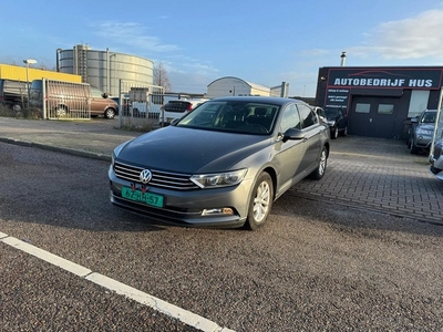 Volkswagen Passat 1.6 TDI DSG AUTOMAAT (bj 2016)