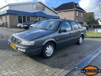 Volkswagen Passat 1.8 GL automaat 147.000 km airco!