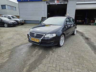 Volkswagen Passat 2.0 FSI Comfortline Automaat. Goed