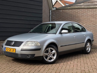 Volkswagen Passat 2.0 Trendline / N.A.P.