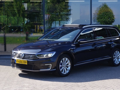 Volkswagen Passat Variant 1.4 TSI GTE Highline, Panoramadak, Leder, Digitale Cockpit, Keyless, Adap. Cruise Control