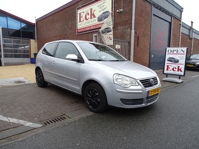 Volkswagen Polo 1.4-16V Comfortline (bj 2006)