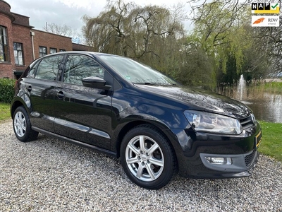 Volkswagen Polo 1.4-16V Highline 5-deurs AIRCO