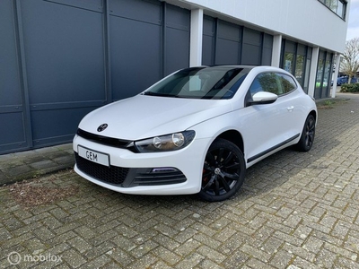 Volkswagen Scirocco 1.4 TSI GERESERVEERD!