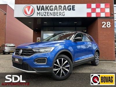 Volkswagen T-Roc 1.5 TSI Style // FULL LED // NAVI //