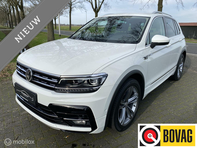 Volkswagen Tiguan 1.5 TSI ACT I R Line I 19 Inch I NavigatieI Trekhaak