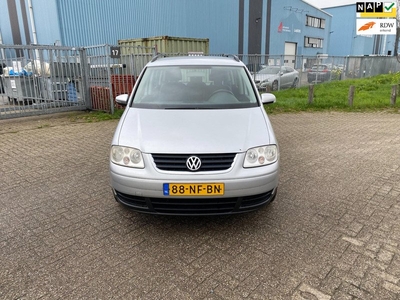 Volkswagen Touran 1.6-16V FSI Trendline