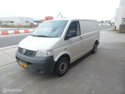 Volkswagen Transporter 2.5 TDI 300