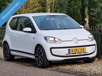 Volkswagen Up! 1.0 move up! BlueMotion navi apk 01-2025