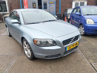 Volvo C70 Convertible 2.4 D5 Momentum (bj 2007, automaat)