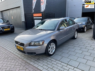 Volvo S40 2.4 Exclusive Schuifdak Trekhaak Airco NAP APK