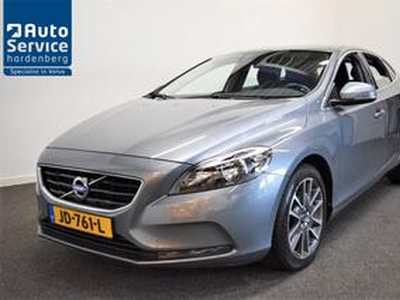 Volvo V40 2.0 T2 123pk Momentum Navi/ Cruise/ PDC/ ECC/ LED dagrijverlichting