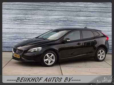 Volvo V40 2.0 T2 Summum Stoelverwarming Navi Xenon Cruise