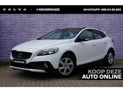 Volvo V40 Cross Country 1.6 T4 Kinetic 180PK | Panorama dak | Trekhaak | Camera | Cruise control | Climate control | parkeersensoren achter |