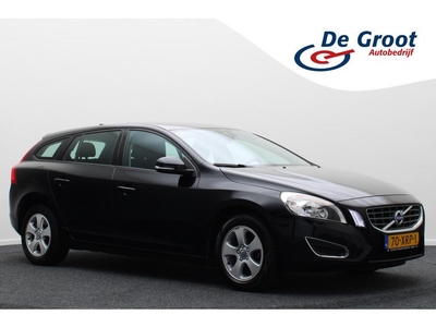 Volvo V60 1.6 T3 Kinetic Climate, Cruise, Navigatie