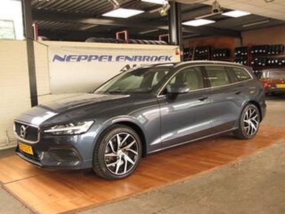 Volvo V60 2.0 T5 Momentum